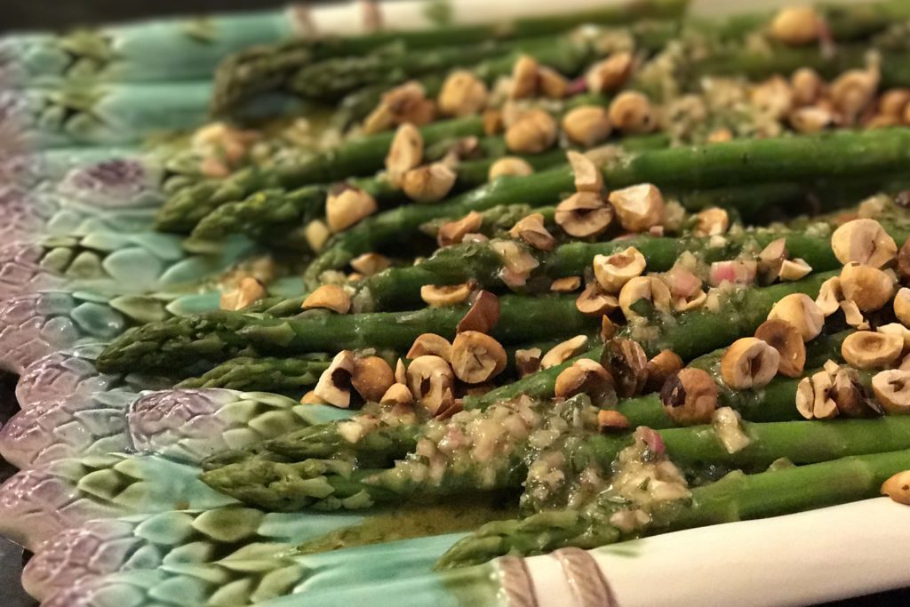 Asparagus with Hazelnuts and Tarragon Vinaigrette Asparagus with Hazelnuts and Tarragon Vinaigrette