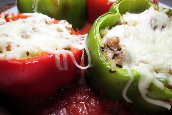 Stuffed Peppers with Sausage and Tomato Sauce