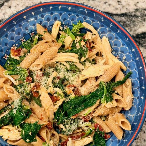 Pasta with Chicken, Broccoli Rabe and Sun-Dried Tomatoes